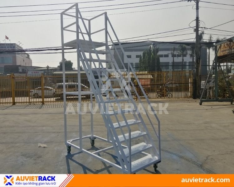 Xe Thang Công Nghiệp